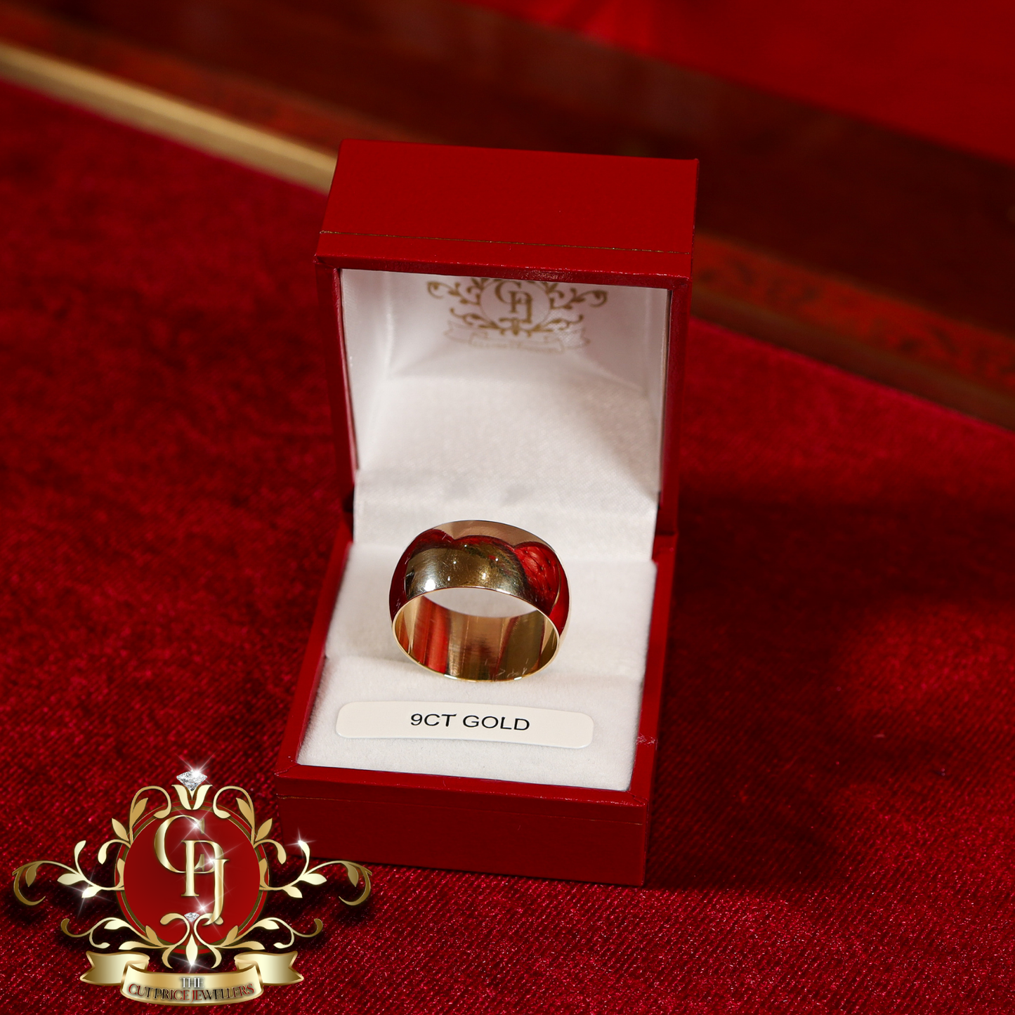 9ct Gold Gentleman's Wedding Ring | The Cut Price Jewellers