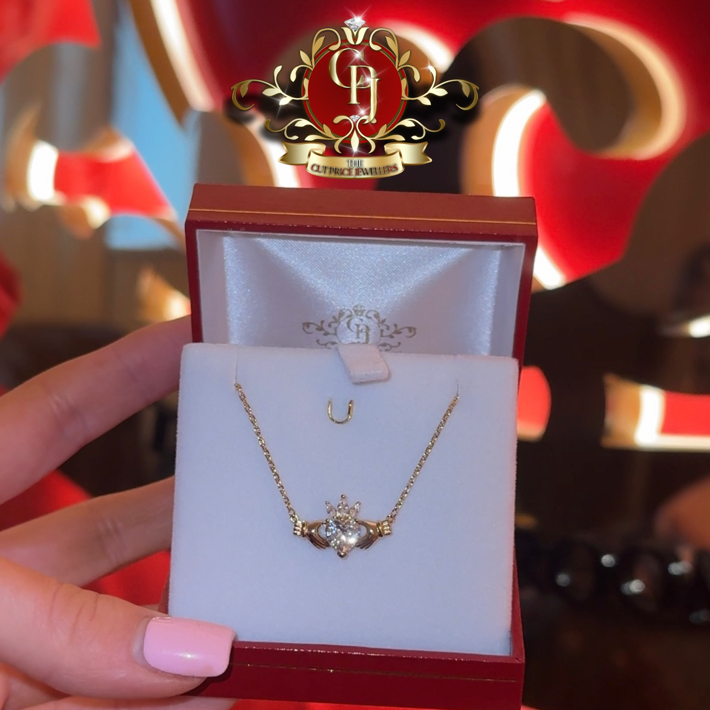 The Claddagh Pendant | The Cut Price Jewellers