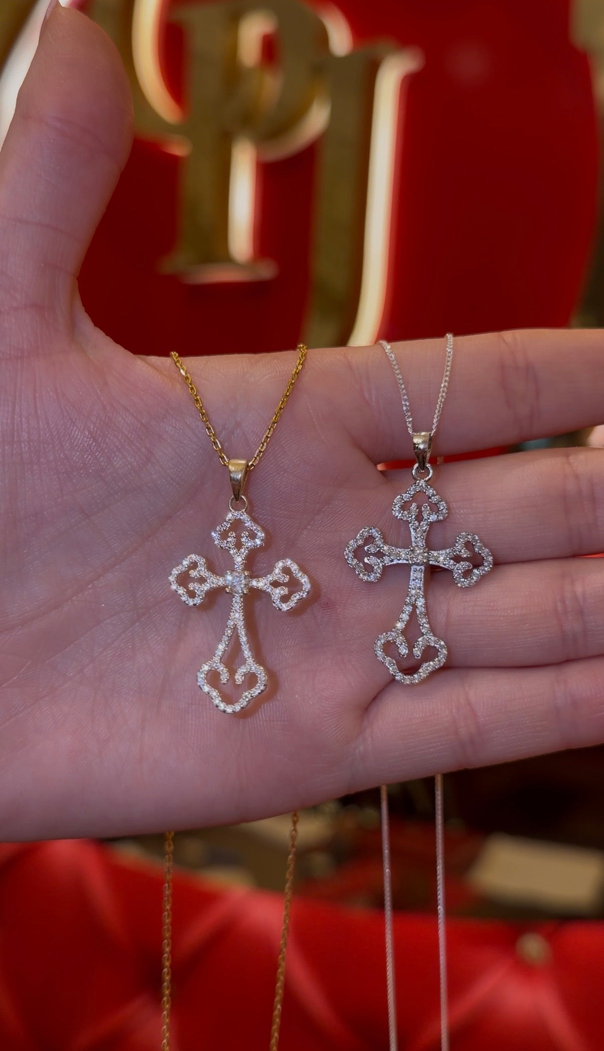 The Maddie Cross & Chain