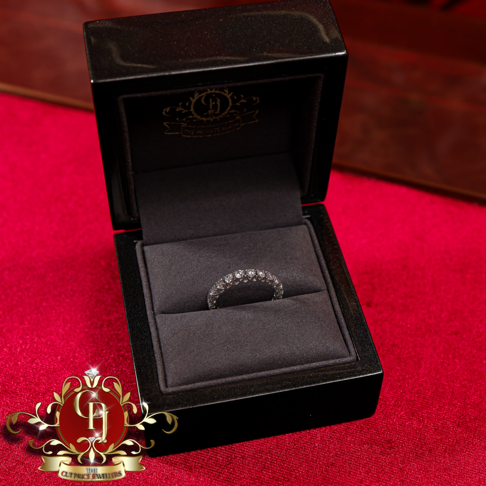 14ct White Gold Ring with 1ct Genuine Diamonds
