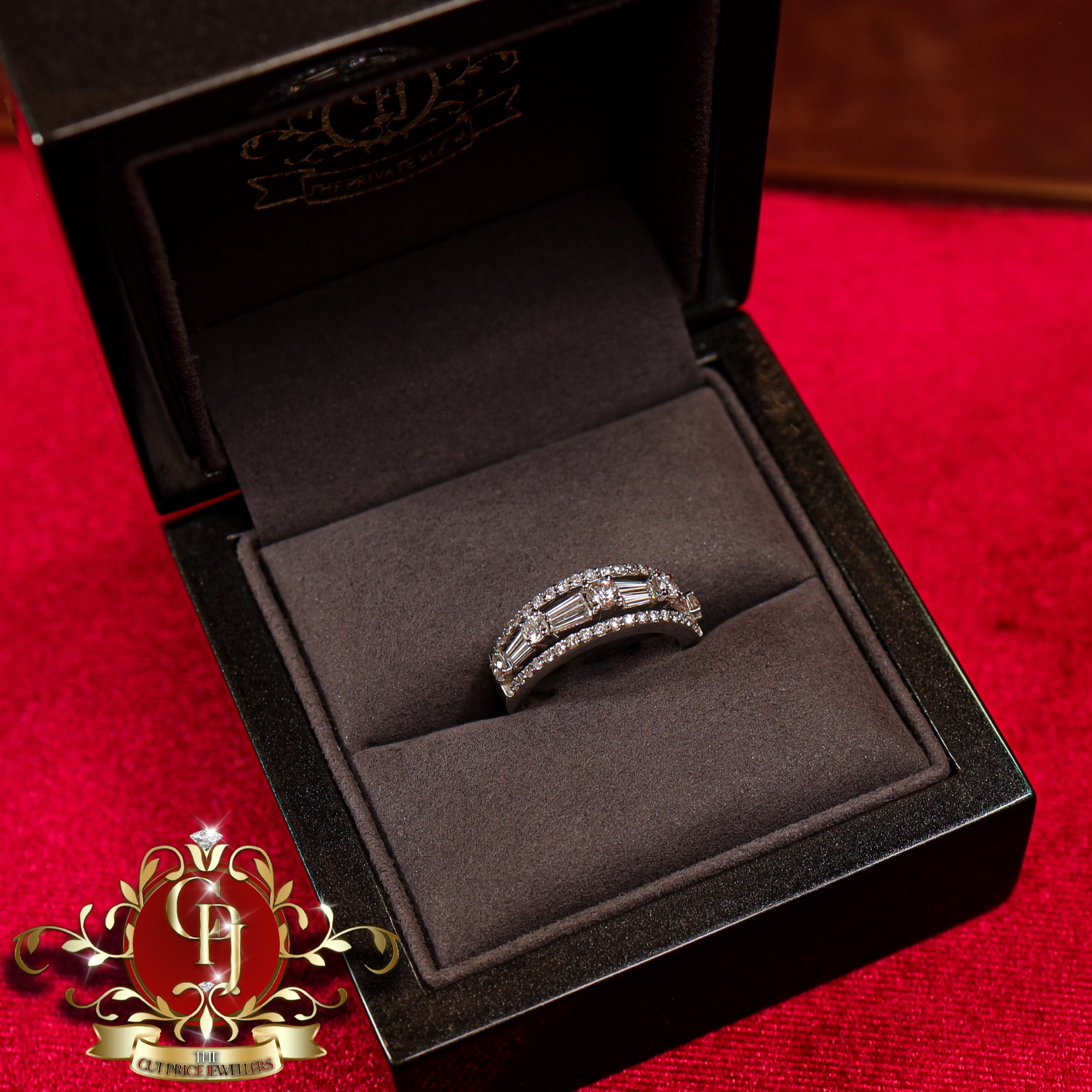18ct White Gold Ring with 1.21ct Genuine Diamonds