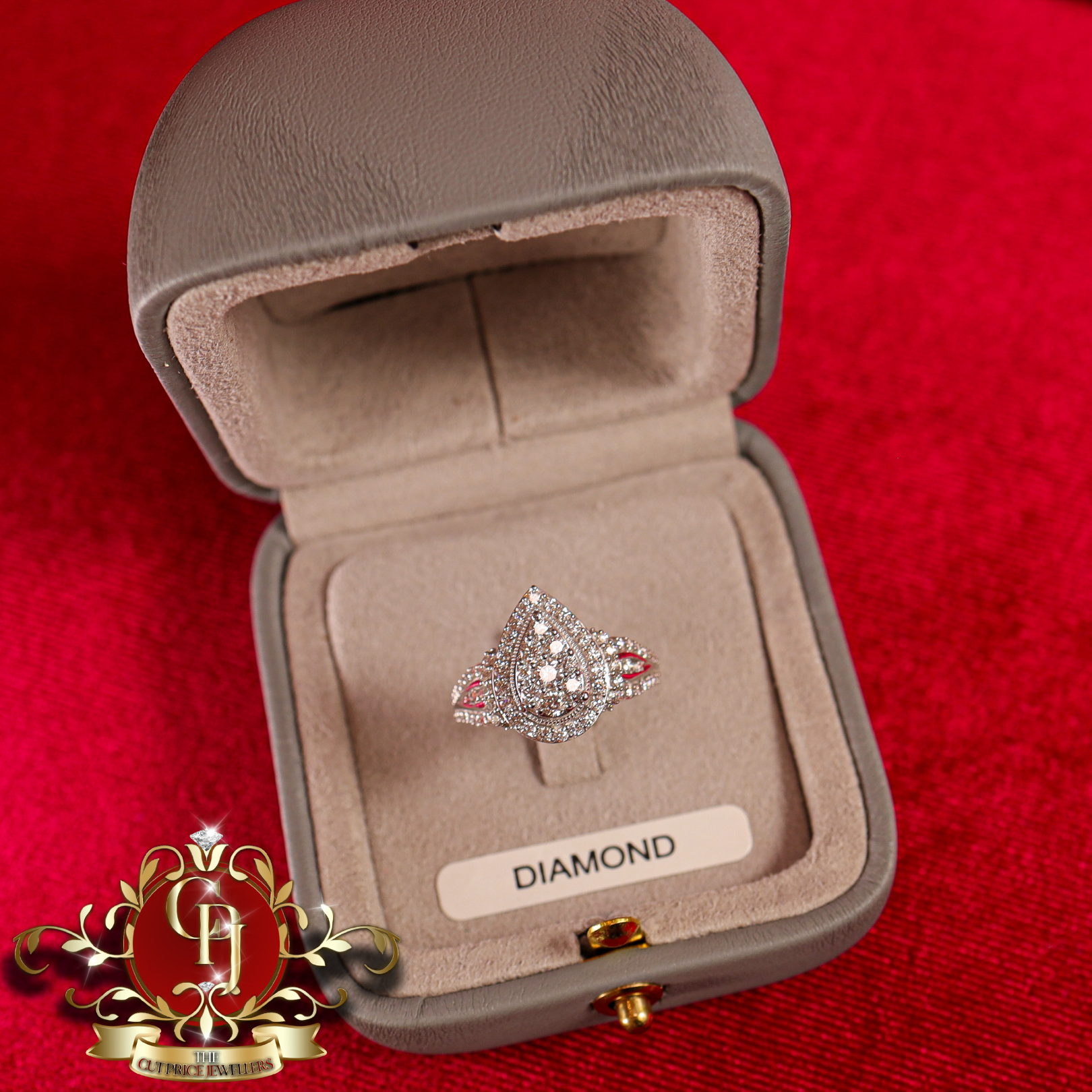 14ct White Gold Ring with 1ct Genuine Diamonds