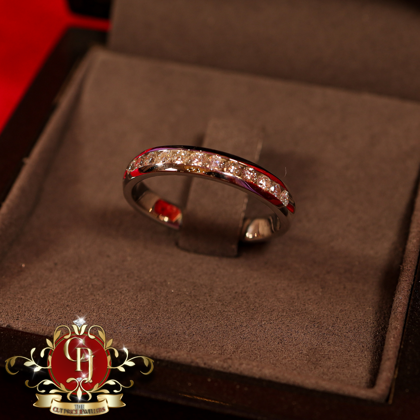14ct White Gold Ring with 0.75ct Genuine Diamonds