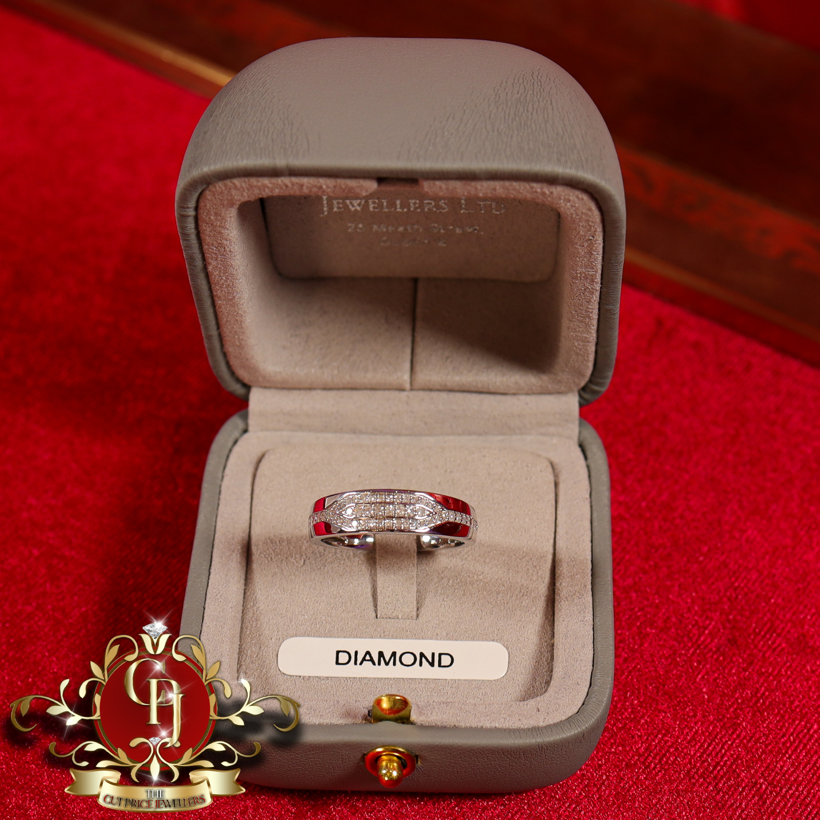 14ct White Gold Ring with Genuine Diamonds