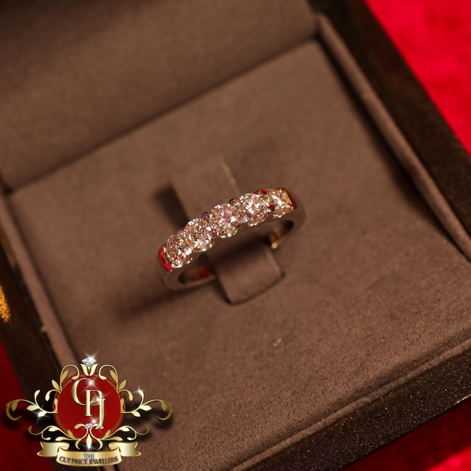 18ct White Gold Ring with 1ct Lab Grown Diamonds
