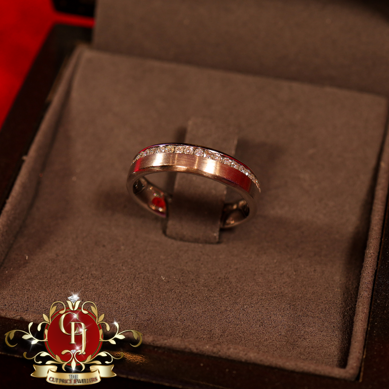 18ct White Gold Ring with 0.42ct Genuine Diamonds