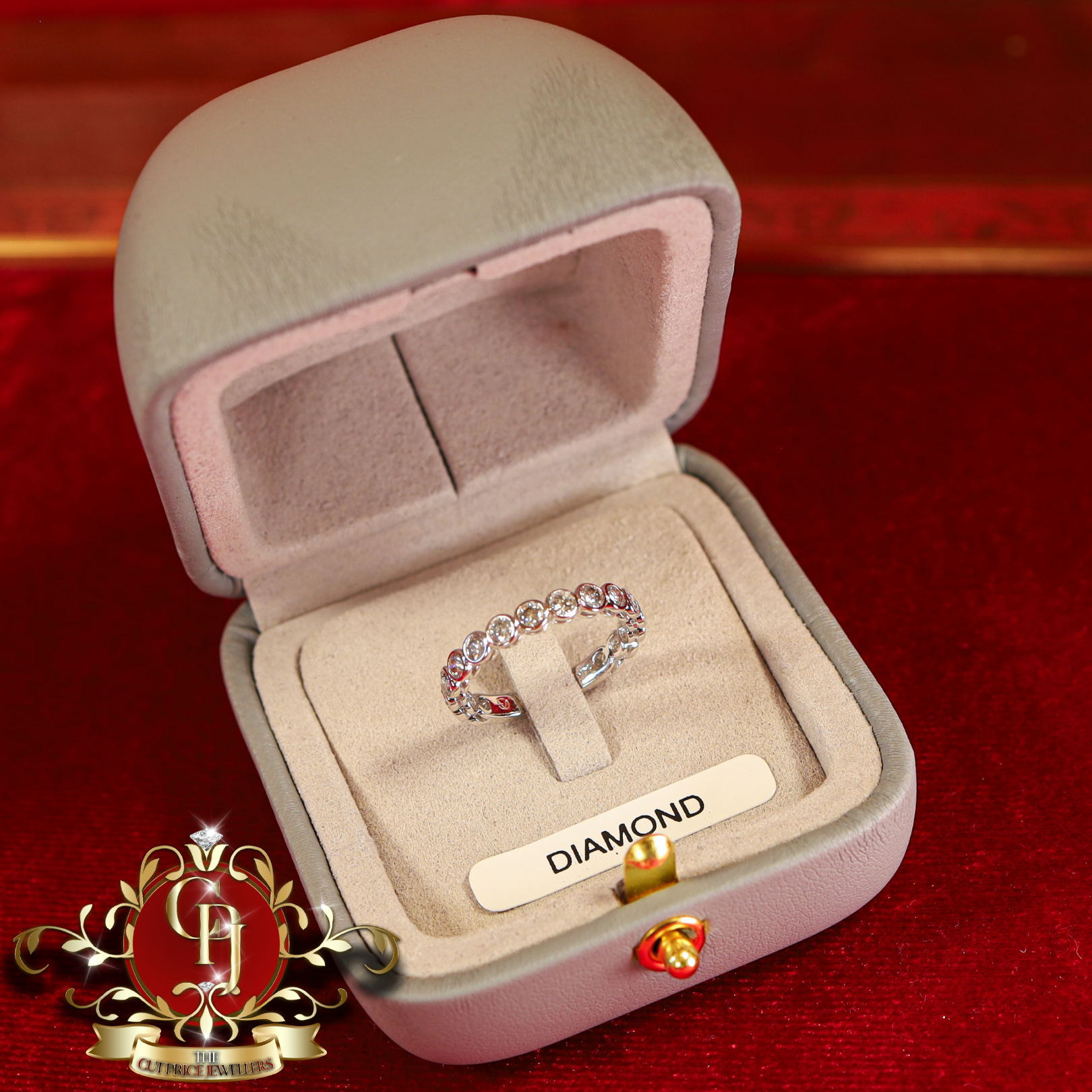 14ct White Gold Ring with 1ct Genuine Diamonds