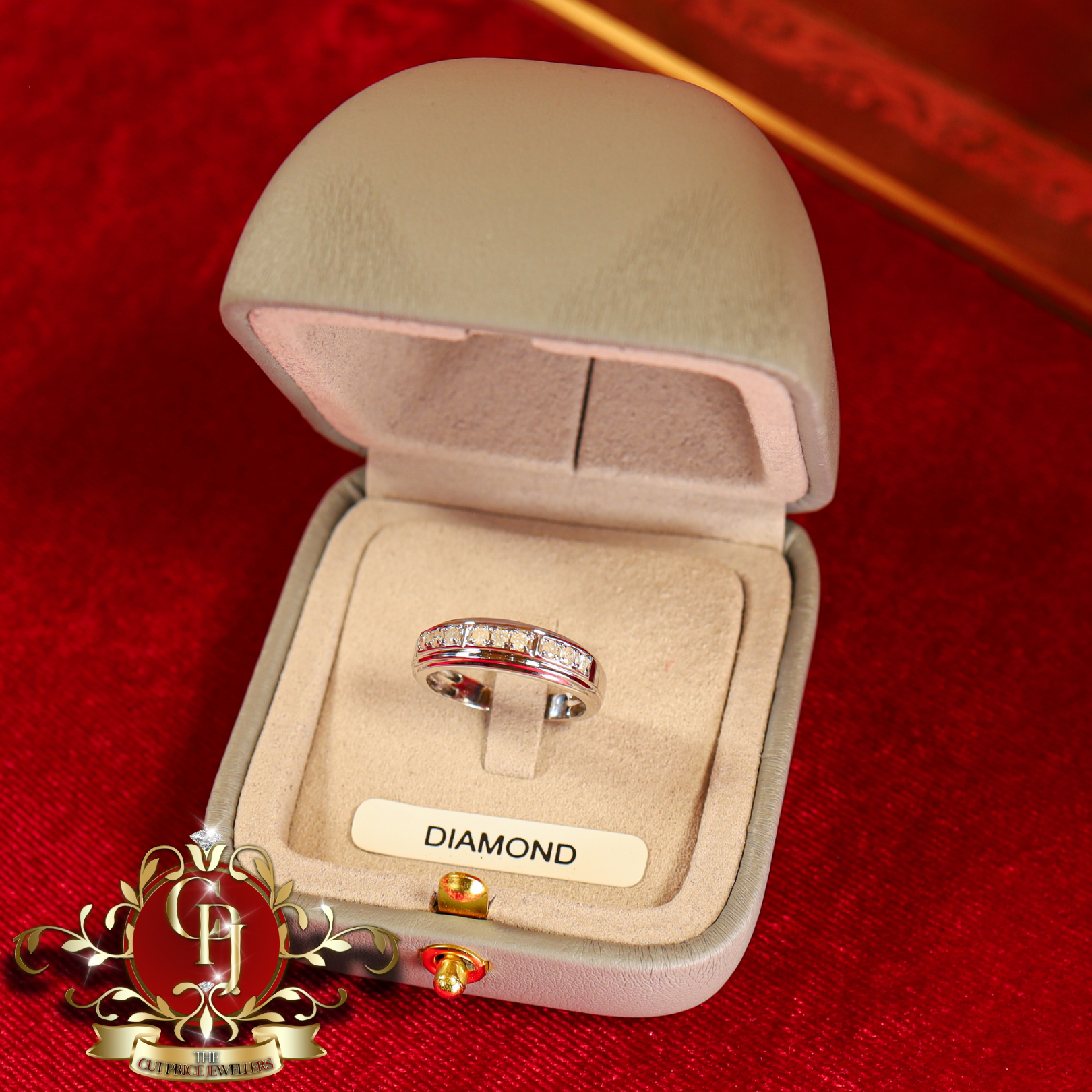14ct White Gold Ring with Genuine Diamonds