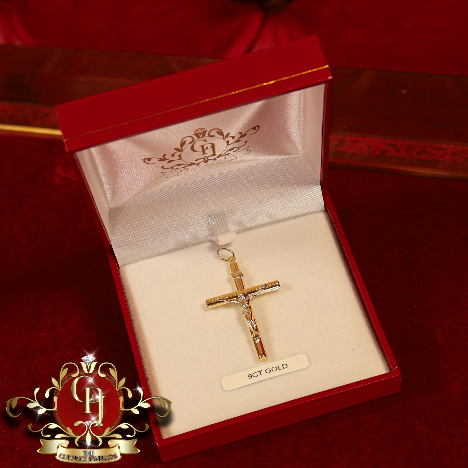 9ct Gold Crucifix