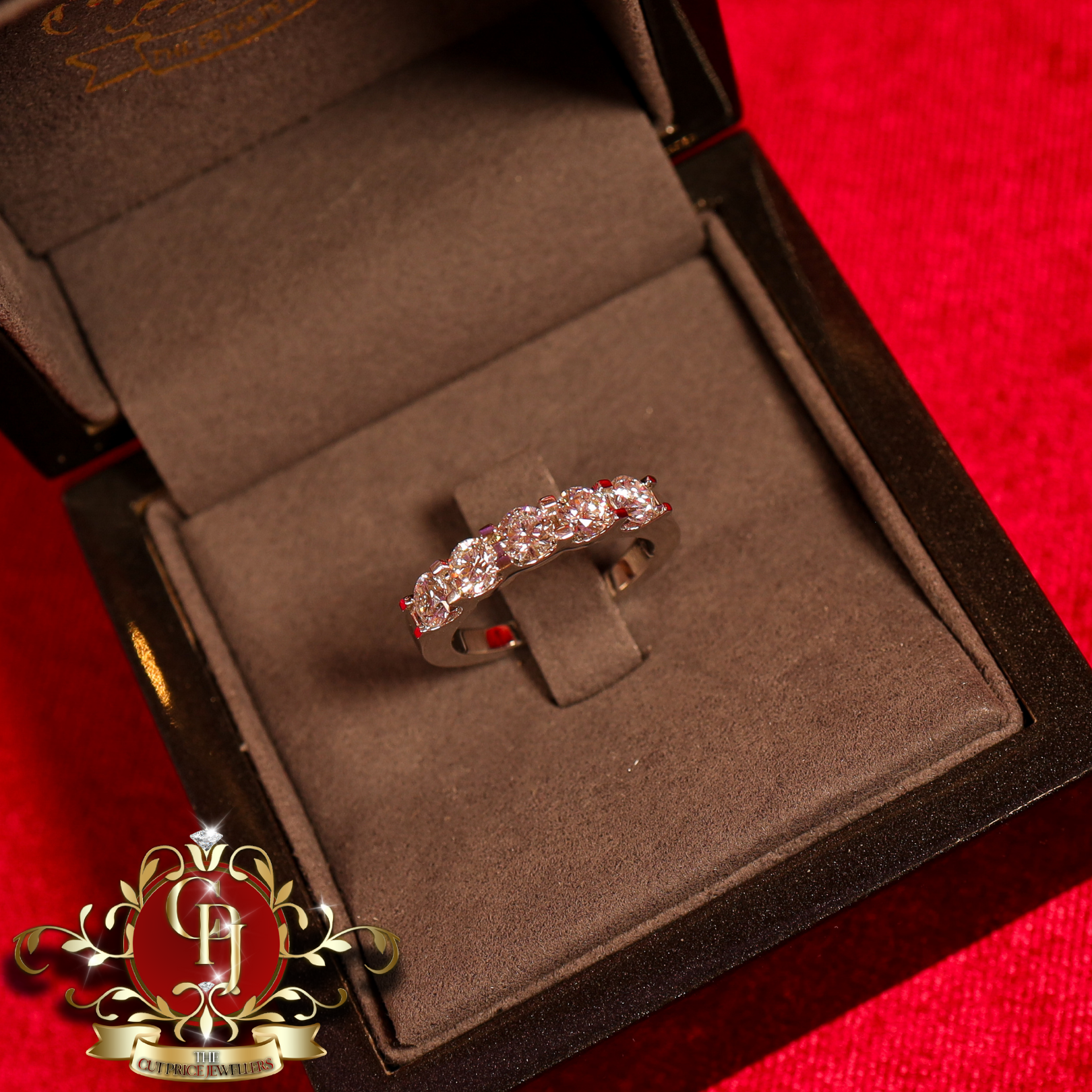 18ct White Gold Ring with 1.56ct Lab Grown Diamonds