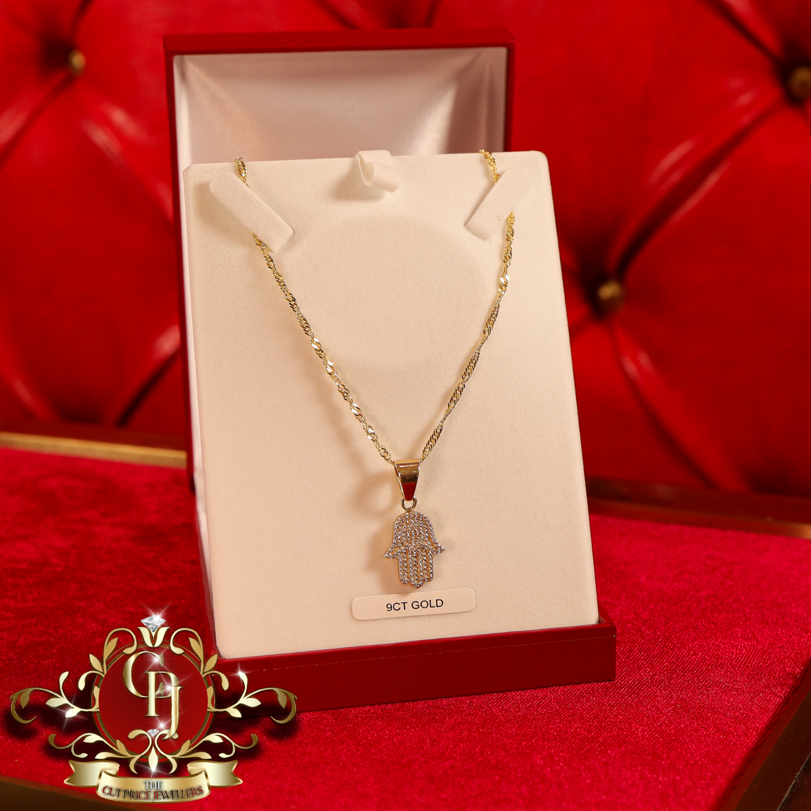 9ct Gold Hamsa with Prince of Wales Chain