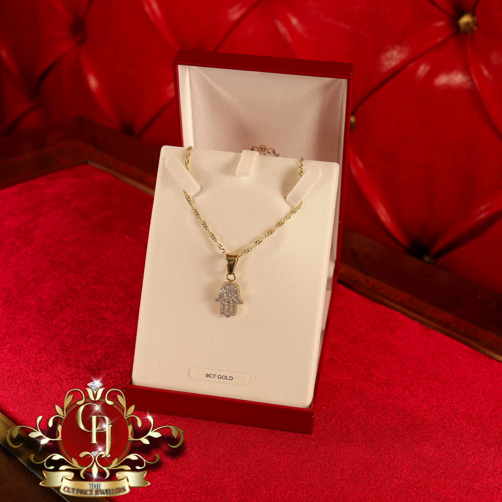 9ct Gold Hamsa with Prince of Wales Chain
