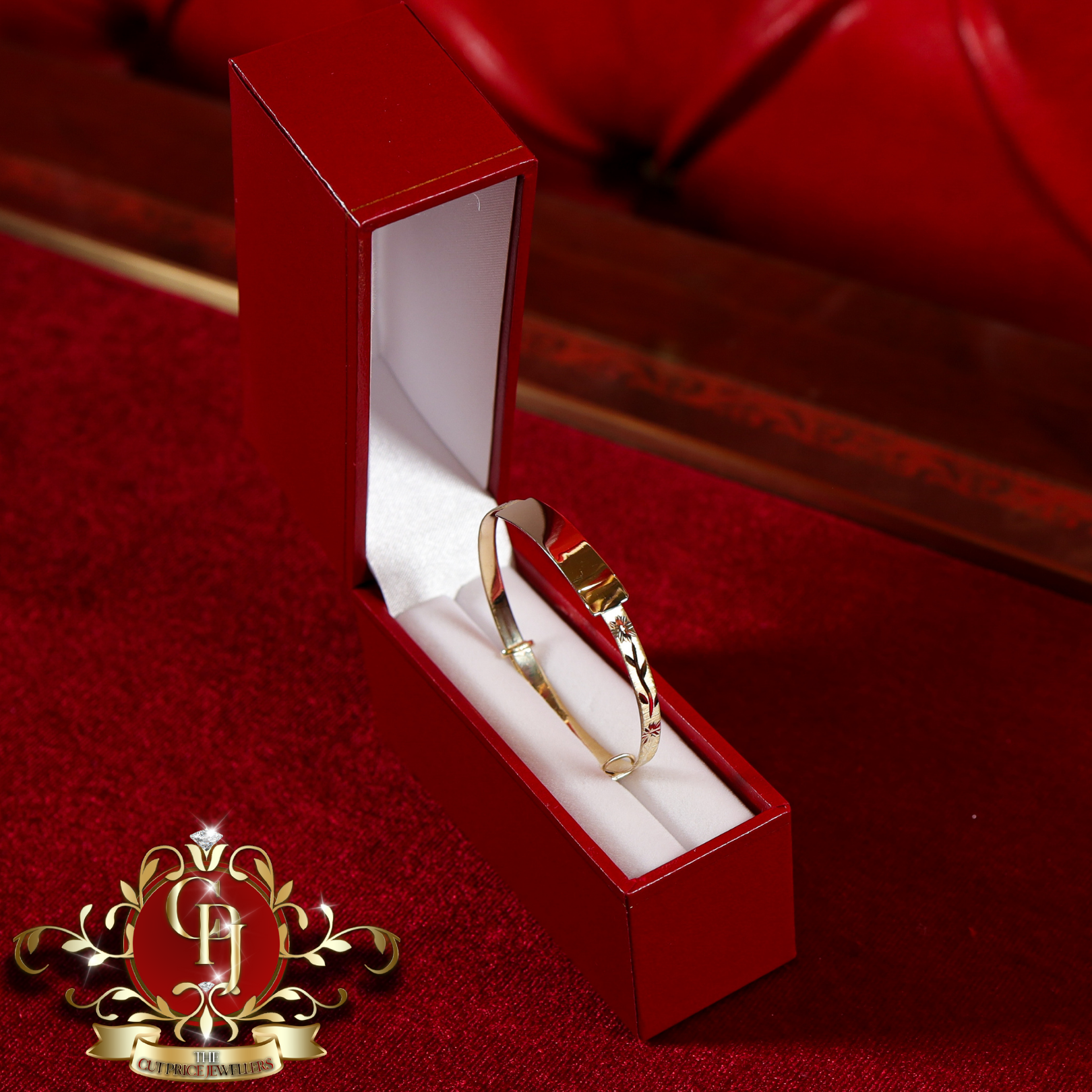 9ct Gold Adjustable Bangle (with Engraving)