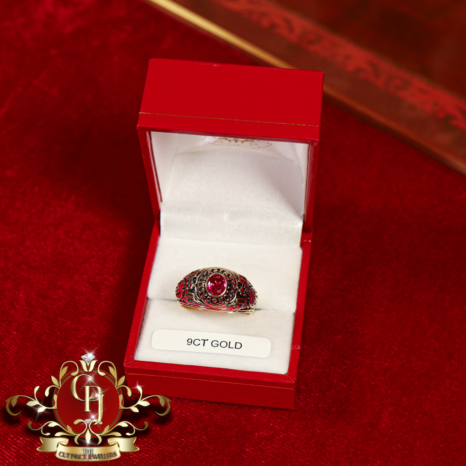 9ct Gold College Ring