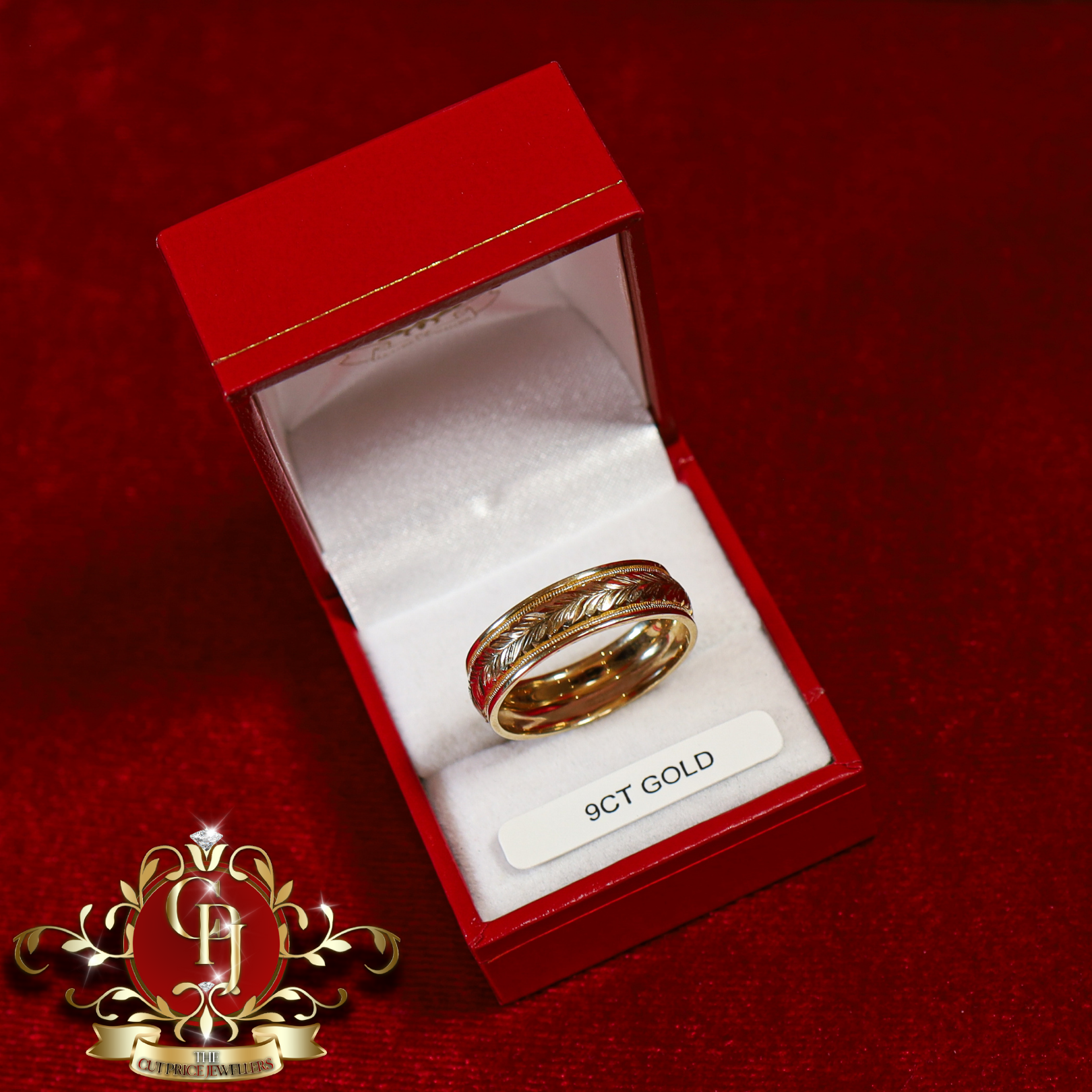 9ct Gold Engraved Wedding Ring