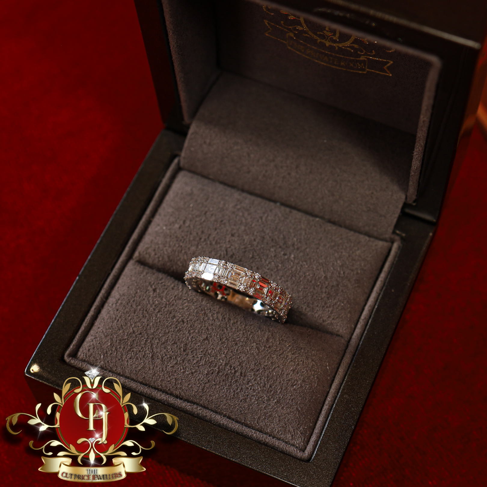 14ct Gold Ring with 2.5ct Genuine Diamonds