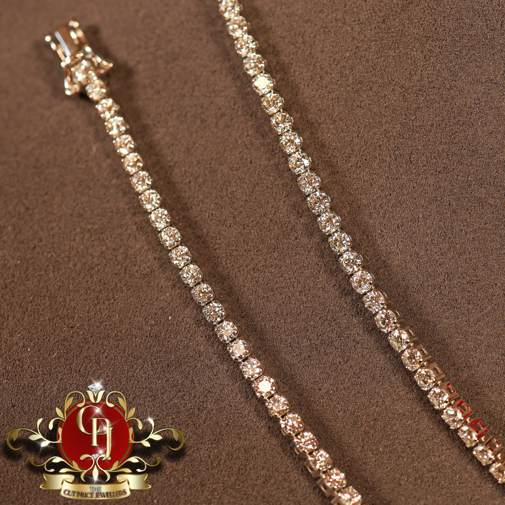 14ct White Gold Tennis Set with 11ct Diamonds
