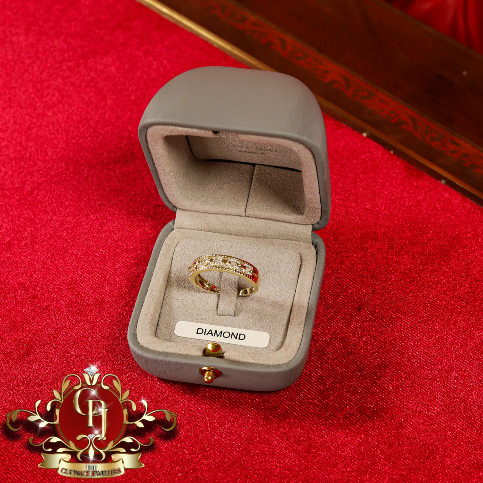 10ct Gold Ring "Clio" with Genuine Diamonds