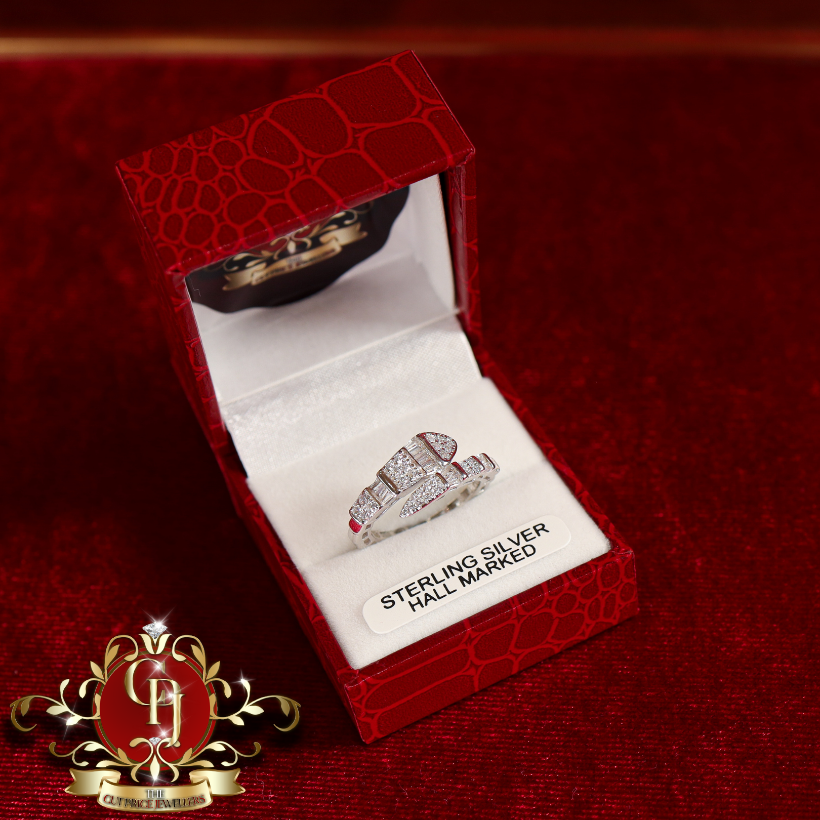 The "Vera" Ring