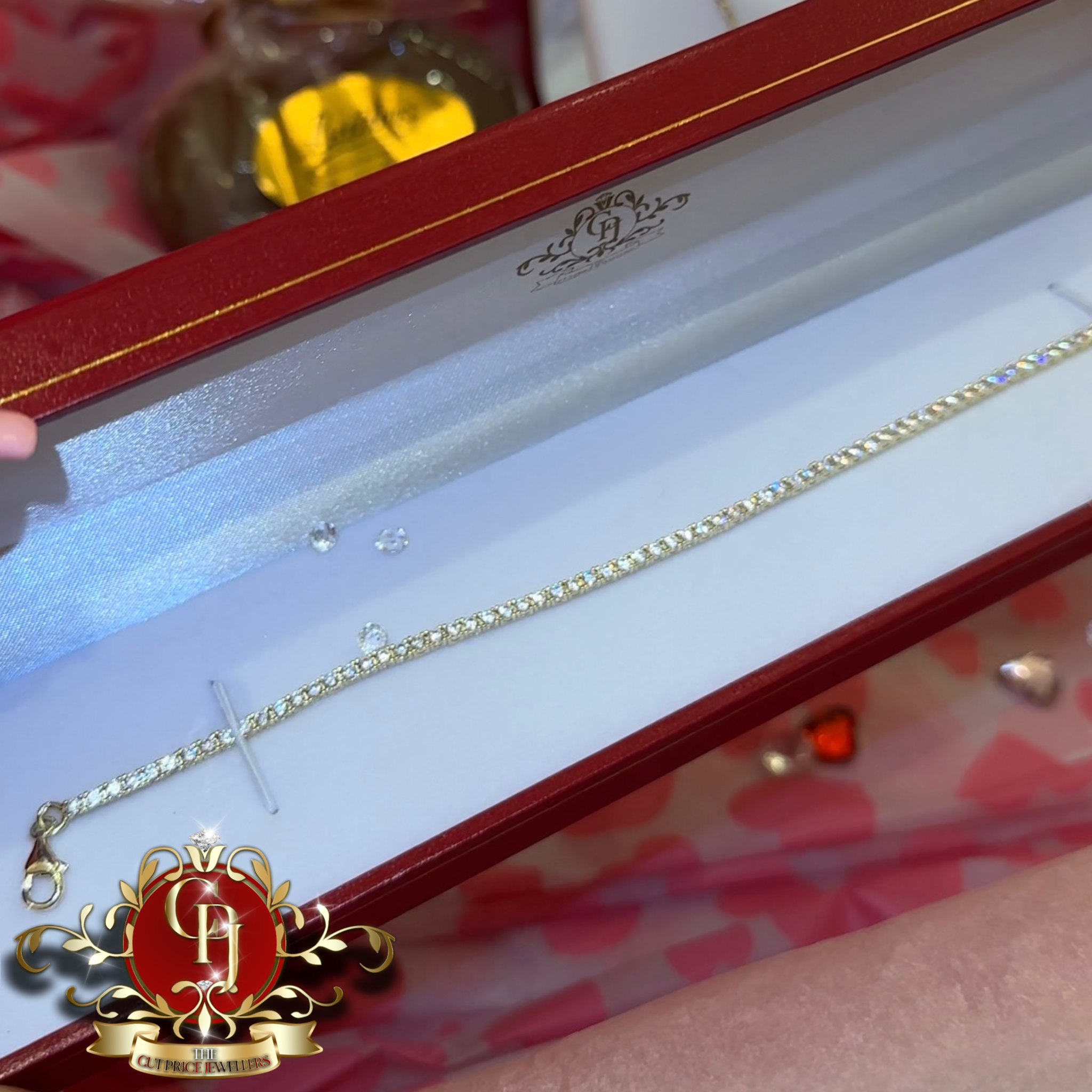 Mother’s Day Box! 9ct Gold
