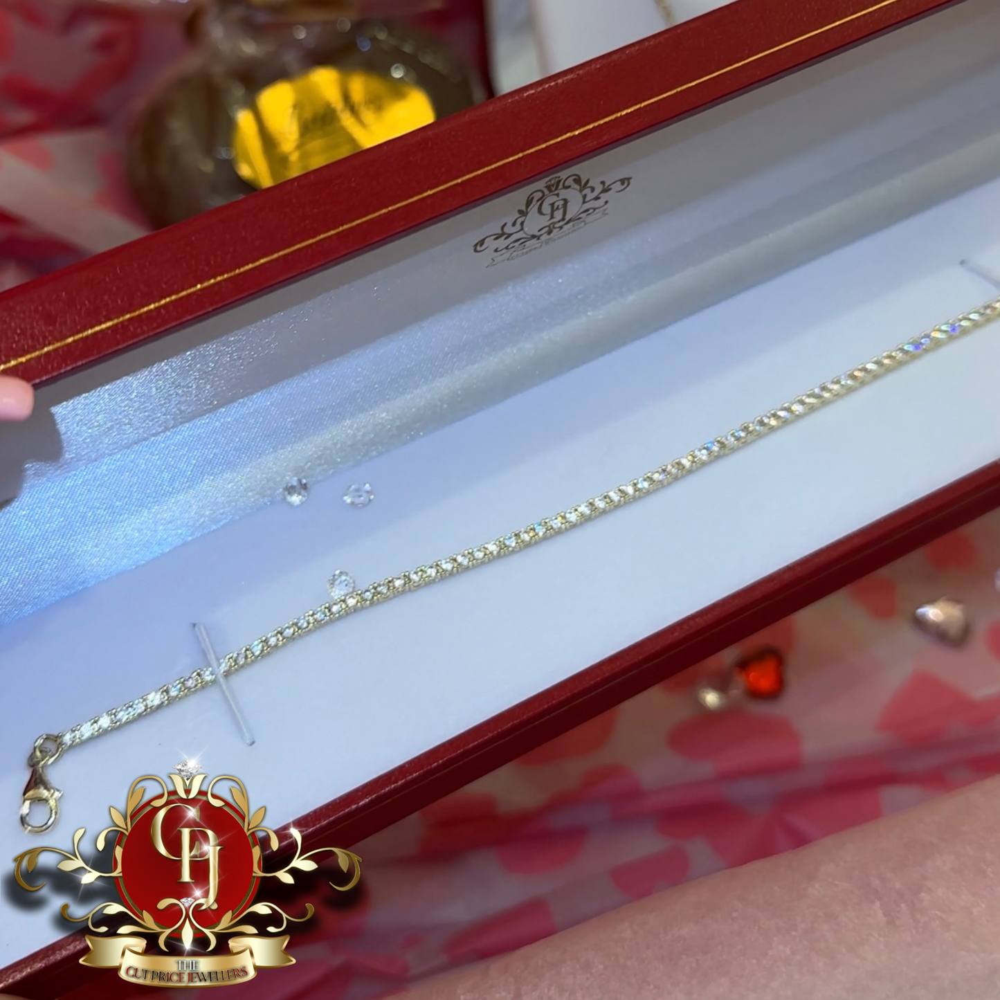 Mother’s Day Box! 9ct Gold “Mam” | The Cut Price Jewellers